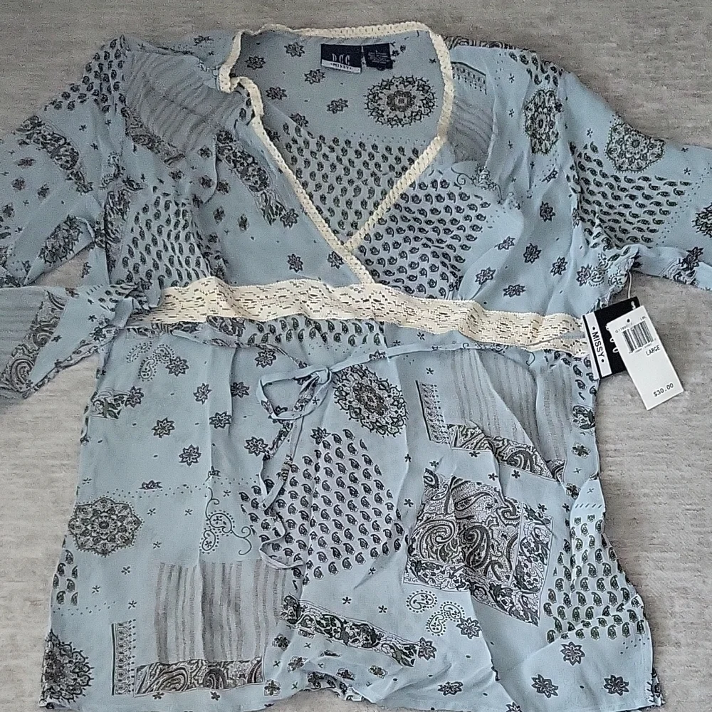Elegant Blue Patterned Blouse - Picture 1 of 4